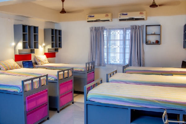 Ladies Hostel in Virugambakkam